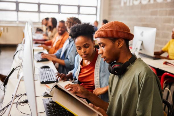 Nigerian students studying together on SabiLearn